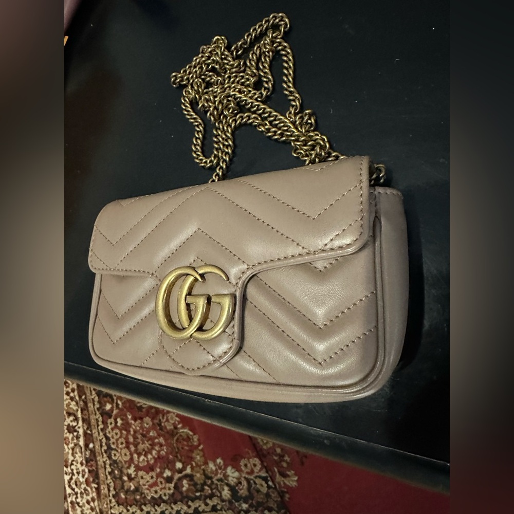 Authentic Gucci Super Mini Marmont Bag! Excellent condition